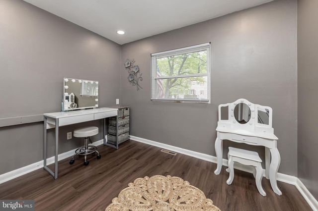 1136 W KINGS HWY, Mount Ephraim, NJ 08059
