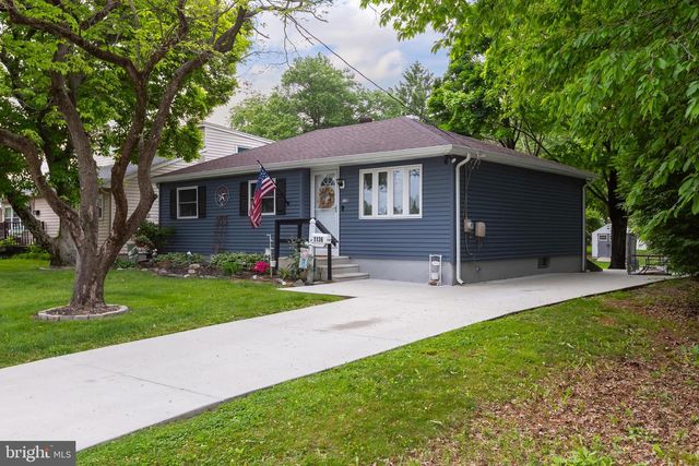 1136 W KINGS HWY, Mount Ephraim, NJ 08059