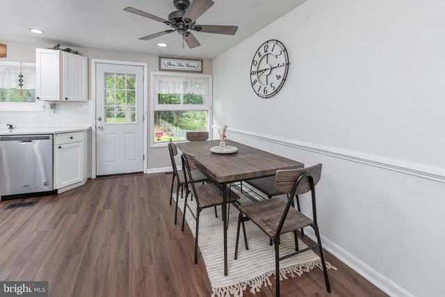 1136 W KINGS HWY, Mount Ephraim, NJ 08059