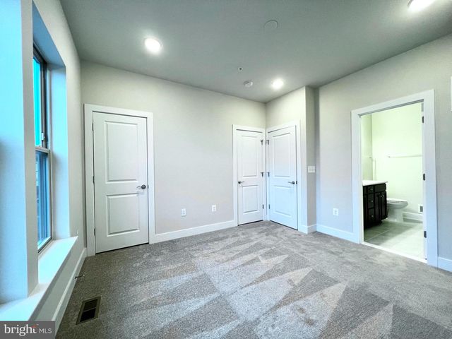 21 MORRISON DR, Gaithersburg, MD 20878