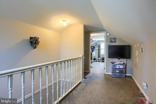 1015 TRINITY RD, York, PA 17408