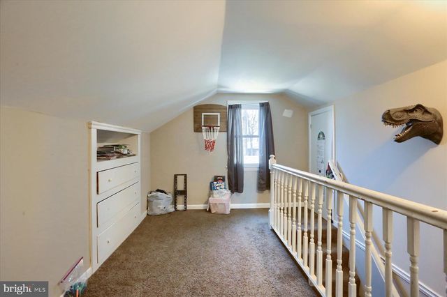 1015 TRINITY RD, York, PA 17408