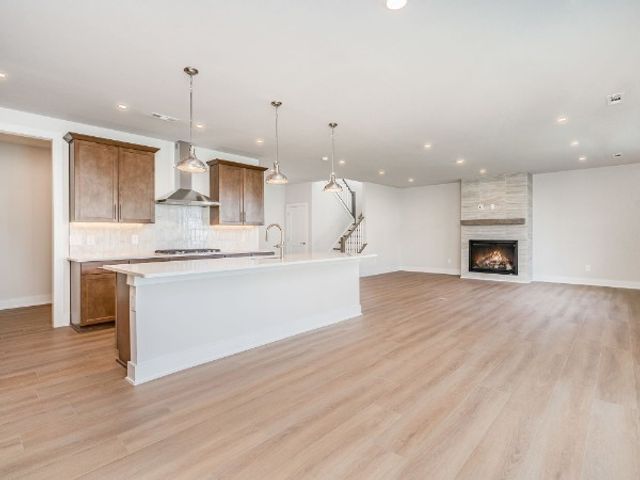 450 Tomlinson Pointe Dr, Mount Juliet, TN 37122