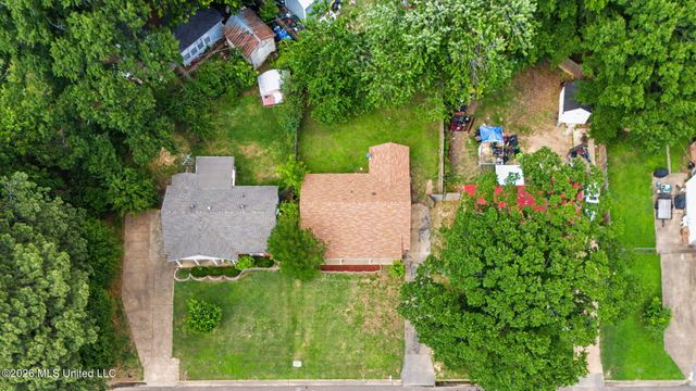 8476 W Southaven Circle, Southaven, MS 38671