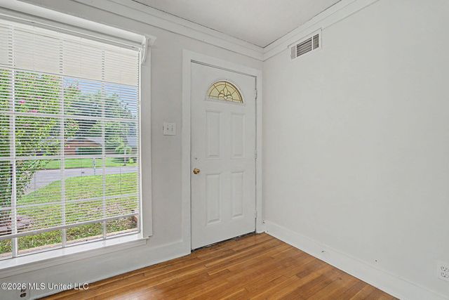8476 W Southaven Circle, Southaven, MS 38671