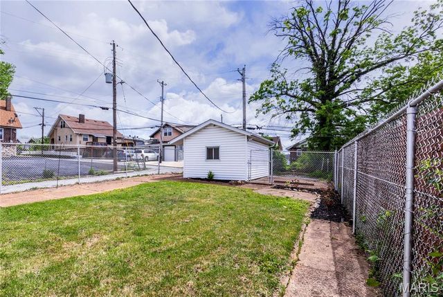 5962 S Cuba Court, St Louis, MO 63139