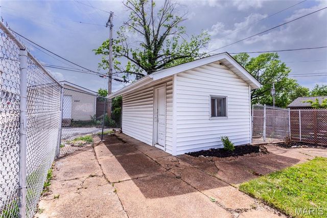 5962 S Cuba Court, St Louis, MO 63139