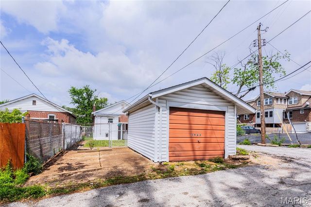5962 S Cuba Court, St Louis, MO 63139