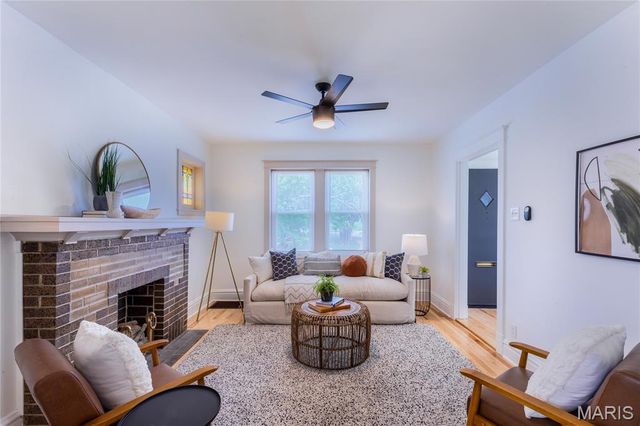 5962 S Cuba Court, St Louis, MO 63139