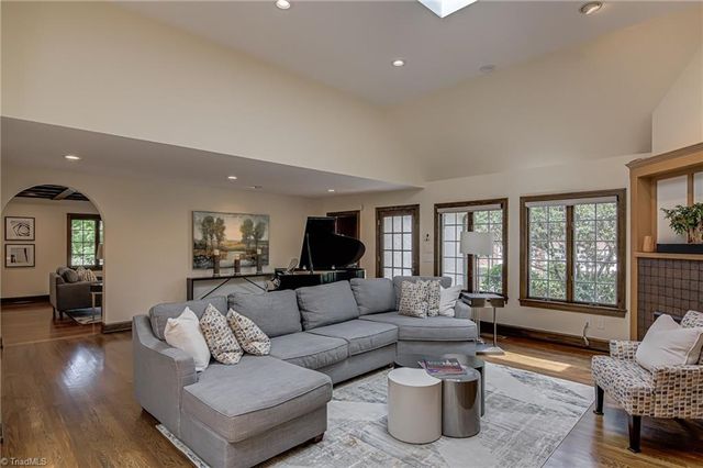 2840 Reynolds Drive, Winston-salem, NC 27104