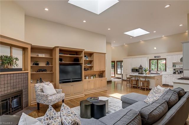 2840 Reynolds Drive, Winston-salem, NC 27104