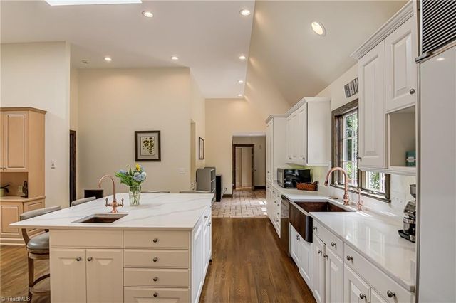 2840 Reynolds Drive, Winston-salem, NC 27104