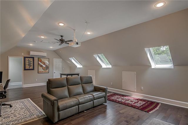 2840 Reynolds Drive, Winston-salem, NC 27104