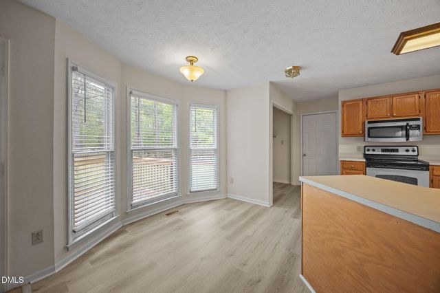 564 Coachman Way, Sanford, NC 27332