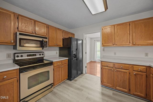 564 Coachman Way, Sanford, NC 27332