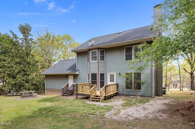 564 Coachman Way, Sanford, NC 27332