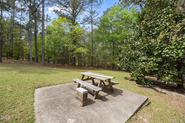 564 Coachman Way, Sanford, NC 27332