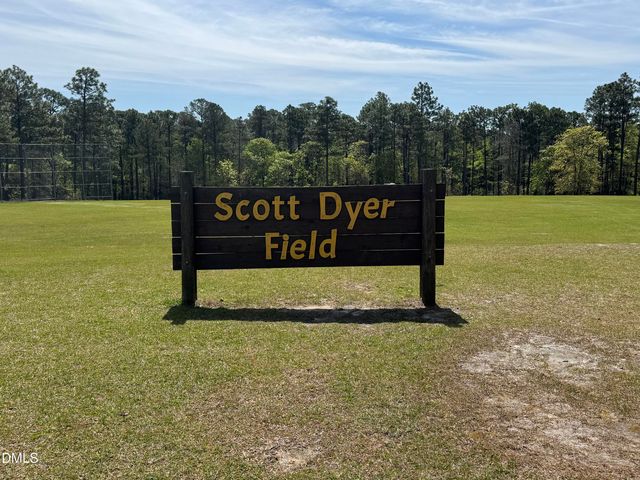 564 Coachman Way, Sanford, NC 27332