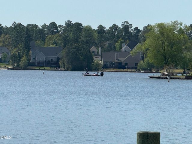 564 Coachman Way, Sanford, NC 27332