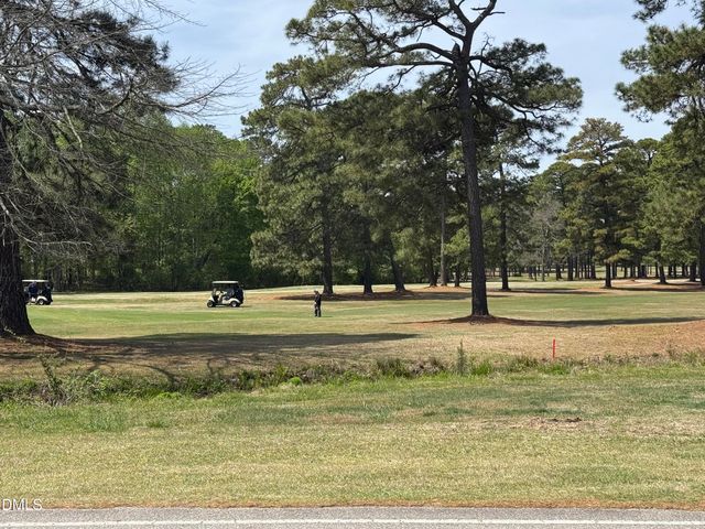 564 Coachman Way, Sanford, NC 27332