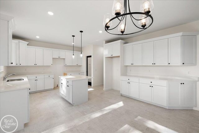 50606 Summit View Drive, Macomb Twp, MI 48042