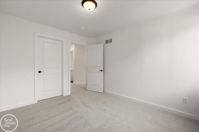 50606 Summit View Drive, Macomb Twp, MI 48042