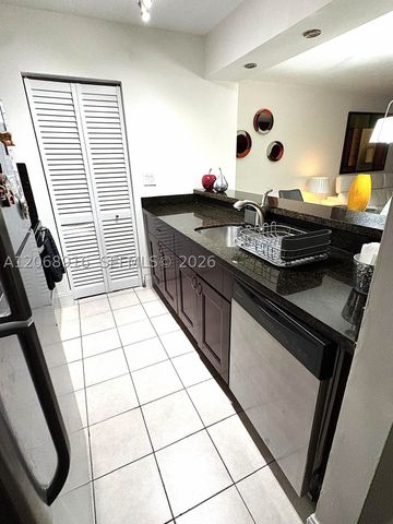800 N Miami Ave E-905, Miami, FL 33136