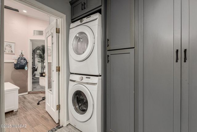 1713 W Cochran Street, Tucson, AZ 85746