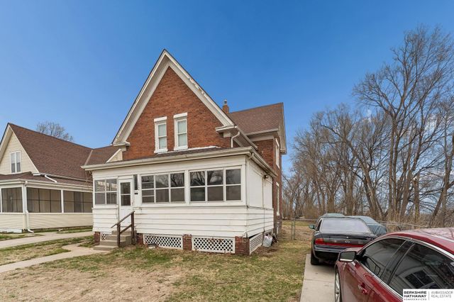 1454 S Pinkney Street, Omaha, NE 68110