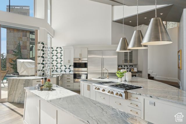 4141 E CANYON ESTATE DR, Cottonwood Heights, UT 84121