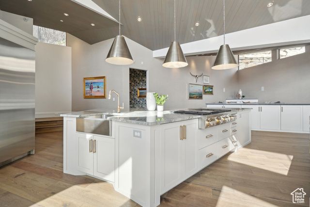 4141 E CANYON ESTATE DR, Cottonwood Heights, UT 84121