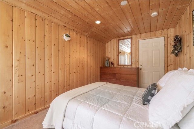 1118 Bruin Trail, Fawnskin, CA 92333