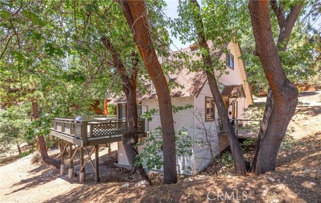 1118 Bruin Trail, Fawnskin, CA 92333