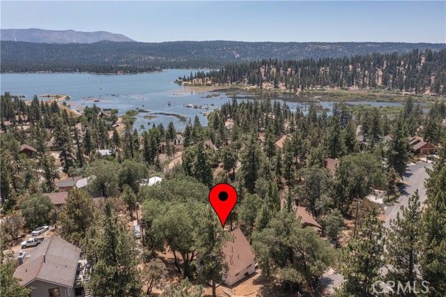 1118 Bruin Trail, Fawnskin, CA 92333