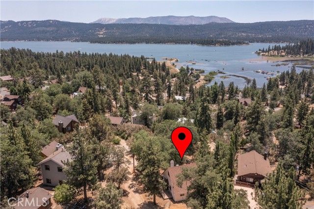 1118 Bruin Trail, Fawnskin, CA 92333