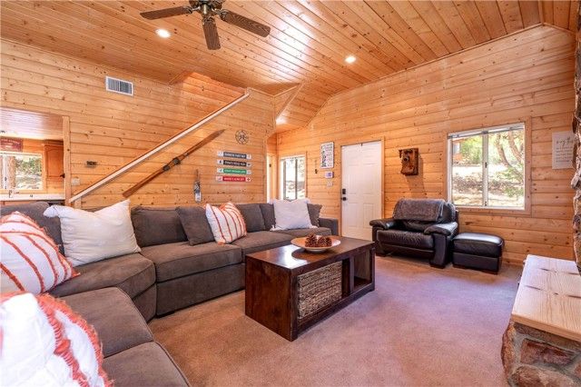 1118 Bruin Trail, Fawnskin, CA 92333