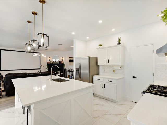 3427 Canyon Road, Grand Prairie, TX 75052