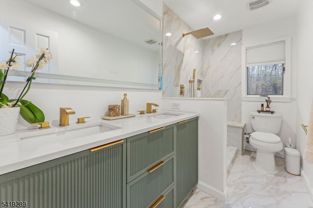 163 La Rue Rd, West Milford Twp., NJ 07435