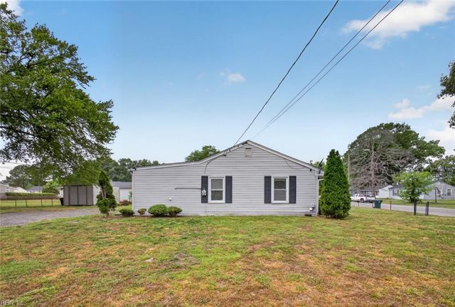 824 79th ST, Newport News, VA 23605