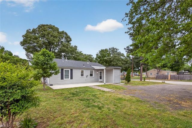 824 79th ST, Newport News, VA 23605