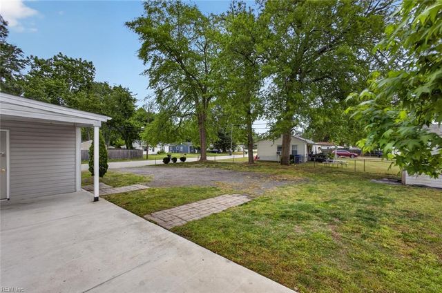 824 79th ST, Newport News, VA 23605