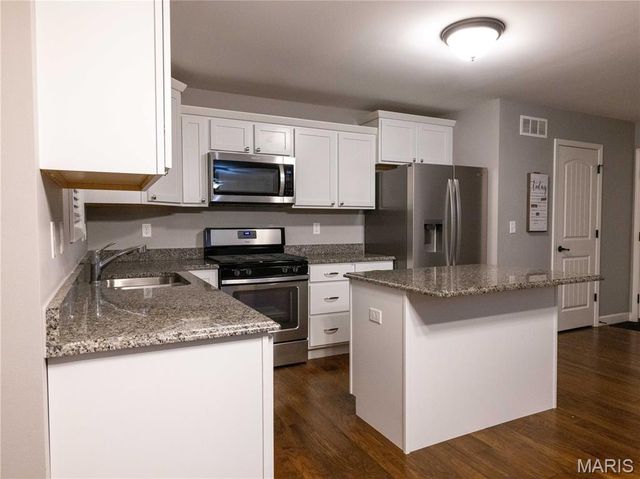 3436 Dakota Drive, Belleville, IL 62221