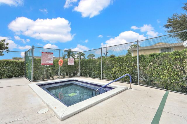 234 Foxtail Drive E, Greenacres, FL 33415