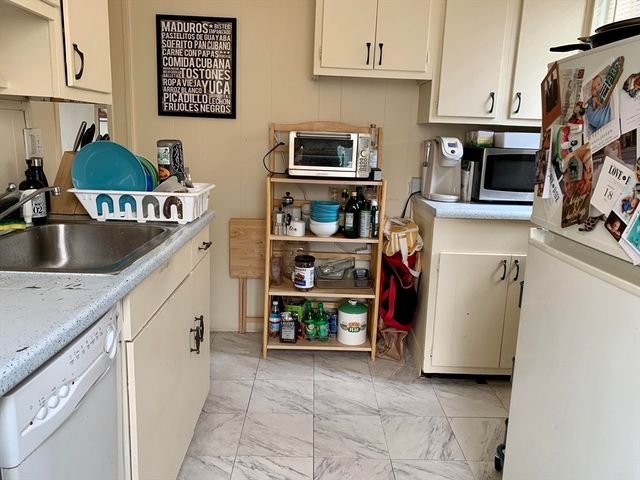 2003 Commonwealth Ave 16, Boston, MA 02135