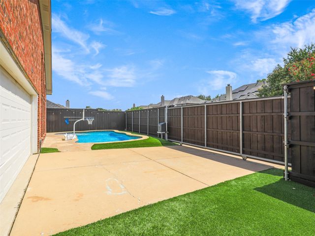 13827 Plum Valley Drive, Frisco, TX 75033