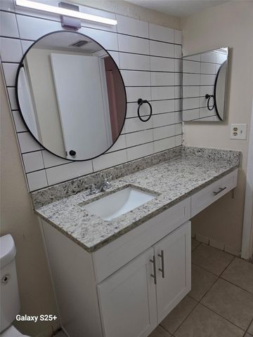 4328 AQUA VISTA DRIVE B, Orlando, FL 32839