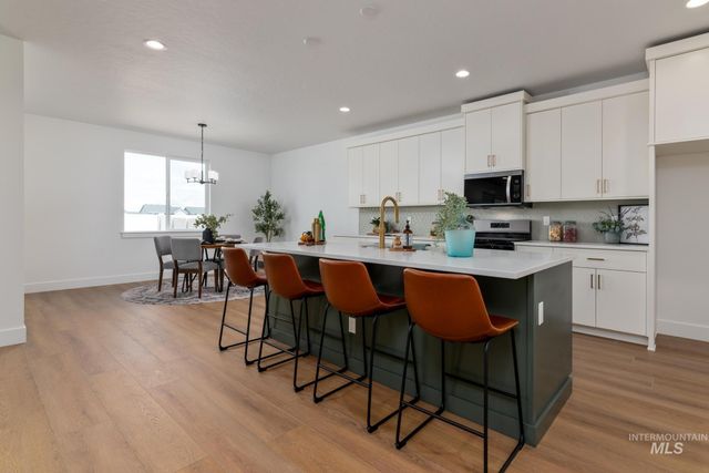 8633 W Millcreek Dr, Star, ID 83669
