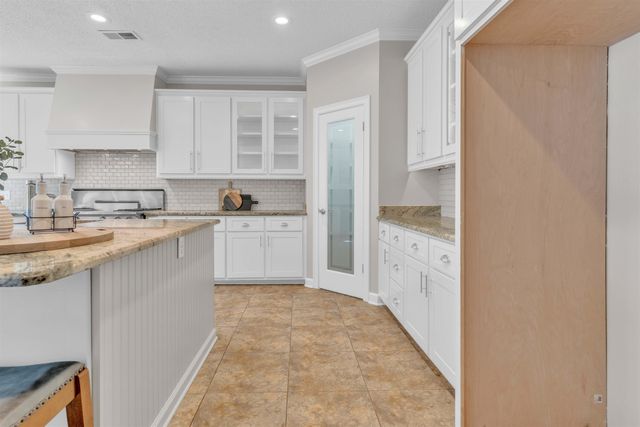 2470 N REID HOOKER RD, Eads, TN 38028