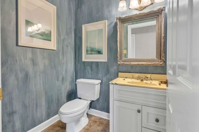 2470 N REID HOOKER RD, Eads, TN 38028