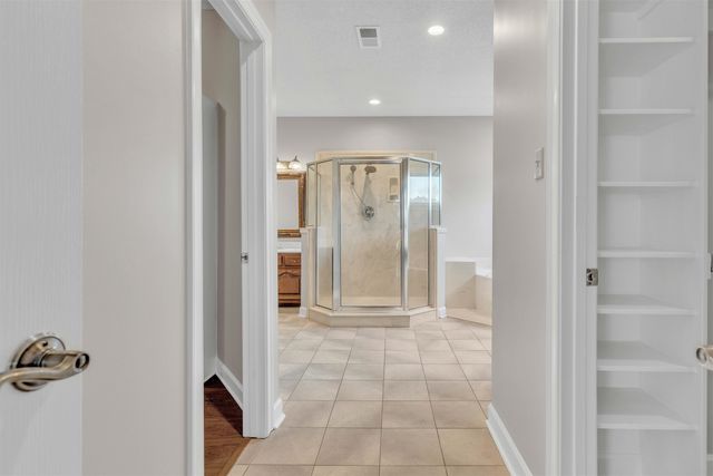 2470 N REID HOOKER RD, Eads, TN 38028